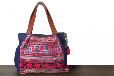 Cabas ethnique bohème Mien Sac ancien de collection