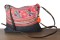 Sac brodé main à pompons : sac bandouliere par les broderies de vero