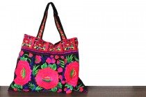 Grand sac à main de femme en cuir