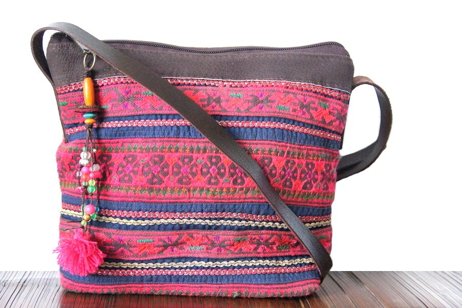 Sac bandoulière rose de fille