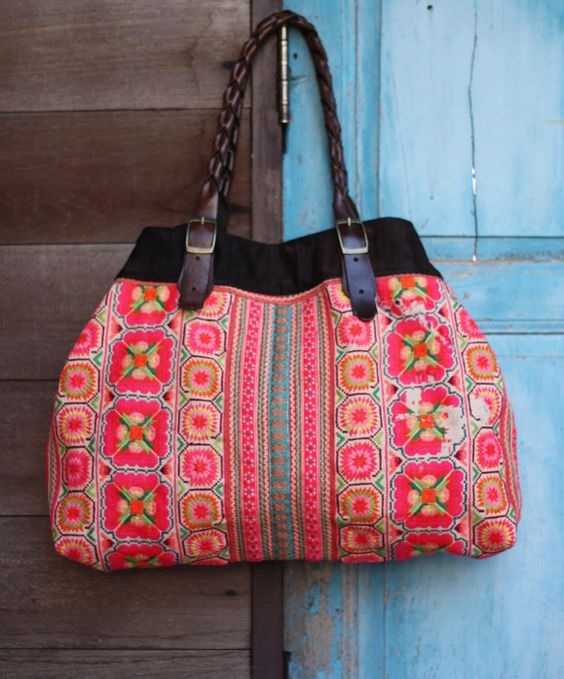 Un sac de la mode Folk