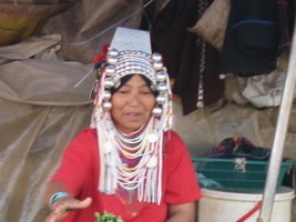 Artisan du Cabas ethnique Akha